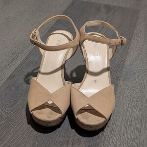 Nine West Tan Women's Sandals